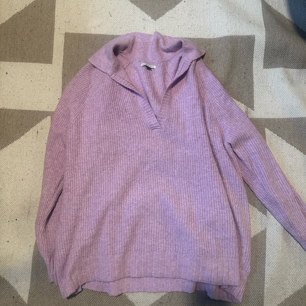 A&E Oversized Lavender Collard Sweater